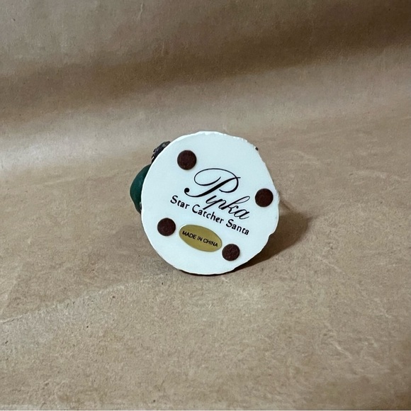 Pipka | Star Catcher Santa Handcrafted Father Christmas Figurine Mini Collection - Picture 6 of 6